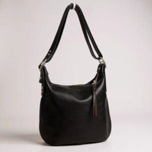 Vintage Coach AUTHENTICATED Black Leather Hobo Shoulder Bag Zipper Crossbody